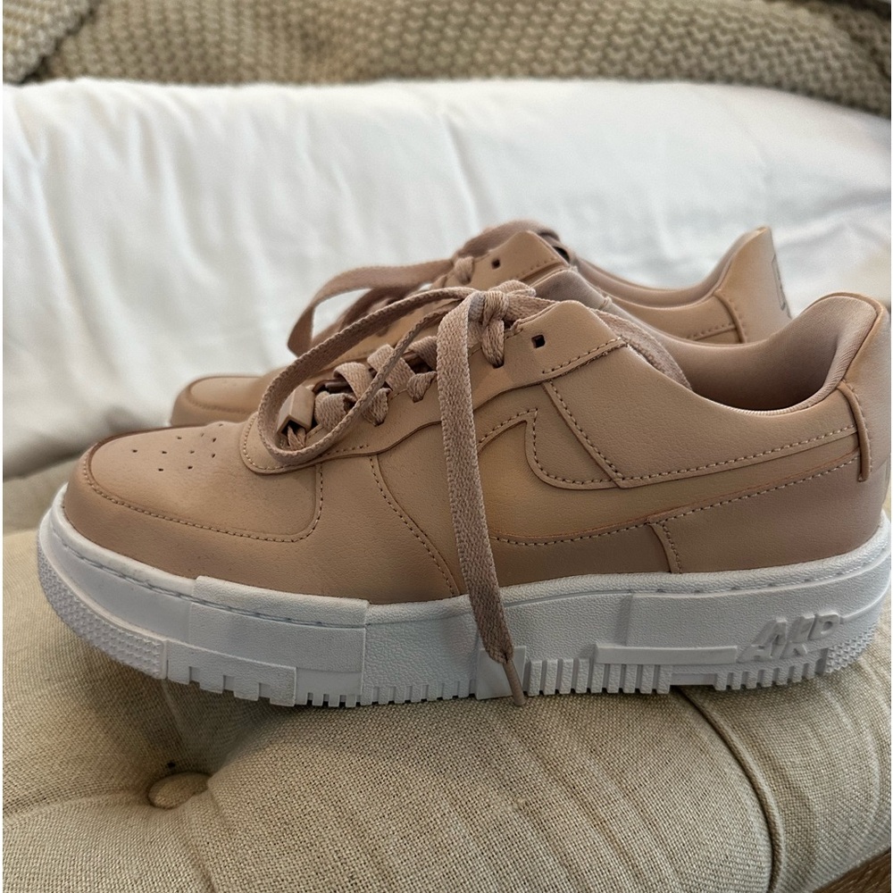 Nike Air Force 1